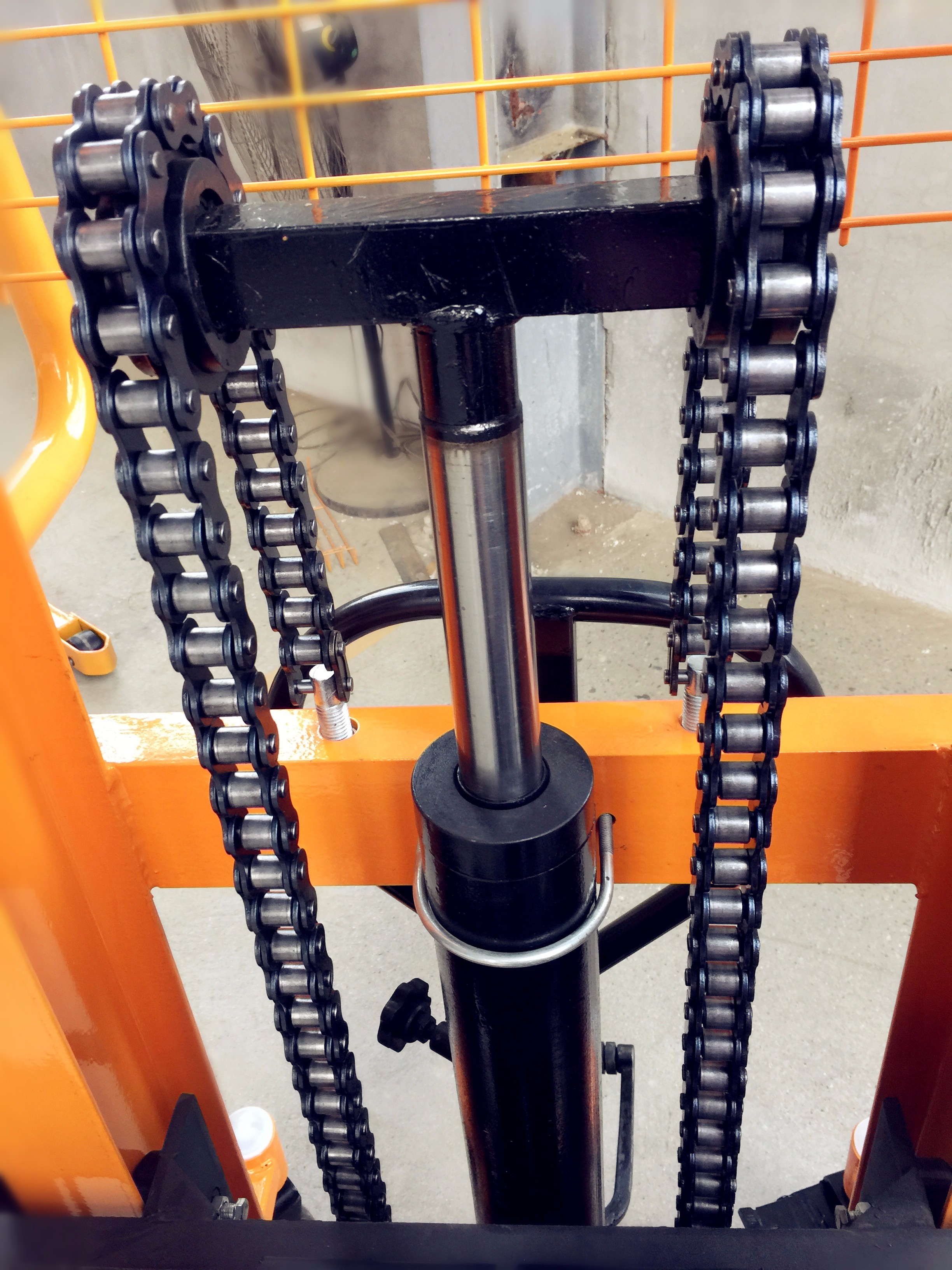 多功能1噸手動液壓搬運車(加重加厚型)，廠家供應(yīng)-河北東圣吊索具制造有限公司-石材夾具_小型攪拌機_手動叉車_液壓堆高車