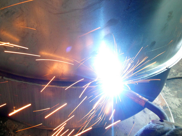 小型攪拌機(jī)外部焊接技術(shù),保證無(wú)縫焊接--河北東圣吊索具制造有限公司--小型攪拌機(jī)|石材夾具|液壓堆高車|手動(dòng)叉車 小型攪拌機(jī)外部焊接技術(shù),保證無(wú)縫焊接--河北東圣吊索具制造有限公司--小型攪拌機(jī)|石材夾具|液壓堆高車|手動(dòng)叉車