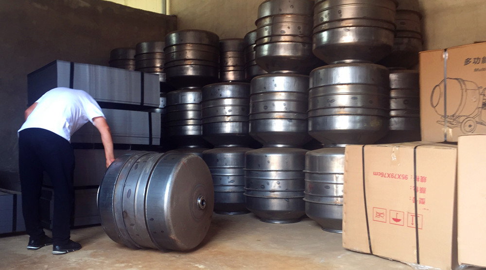 清洗型小型攪拌機(jī)攪拌滾筒半成品車(chē)間-河北東圣吊索具制造有限公司 清洗型小型攪拌機(jī)攪拌滾筒半成品車(chē)間-河北東圣吊索具制造有限公司