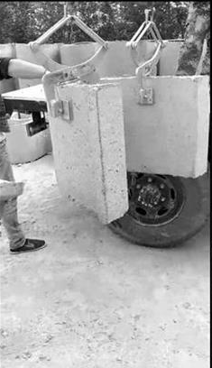 F-17吊環(huán)石材吊夾作業(yè)現(xiàn)場(chǎng)--河北東圣吊索具制造有限公司--石材夾具|液壓堆高車(chē)|手動(dòng)叉車(chē)|小型攪拌機(jī) F-17吊環(huán)石材吊夾作業(yè)現(xiàn)場(chǎng)--河北東圣吊索具制造有限公司--石材夾具|液壓堆高車(chē)|手動(dòng)叉車(chē)|小型攪拌機(jī)